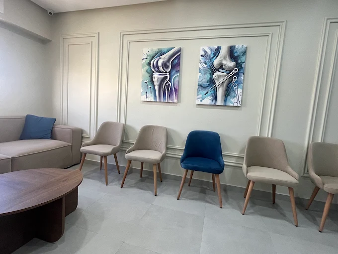 Dr. Ouakrim Redouane